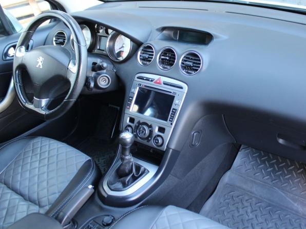 Peugeot 408 I с пробегом 2015 года, цена 619 000 рублей, 146411 км, седан, Автокод Объявления