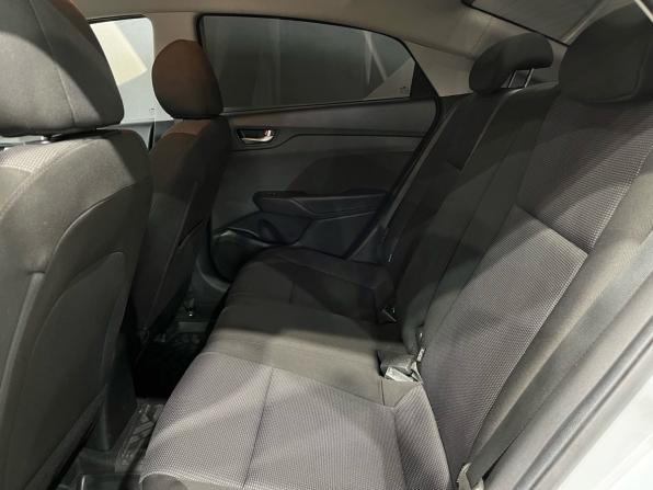 Hyundai Solaris II с пробегом 2018 года, цена 1 225 000 рублей, 65549 км, седан, Автокод Объявления
