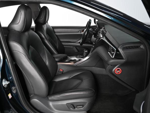 Toyota Camry VIII (XV70) с пробегом 2018 года, цена 2 569 000 рублей, 163929 км, седан, Автокод Объявления