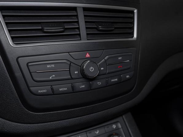 FAW Besturn X40 I с пробегом 2019 года, цена 1 700 000 рублей, 41139 км, внедорожник, Автокод Объявления
