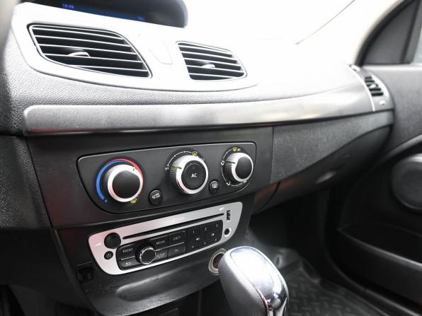 Renault Fluence I Рестайлинг с пробегом 2013 года, цена 599 000 рублей, 173239 км, седан, Автокод Объявления