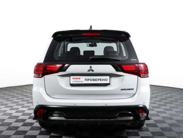 Mitsubishi Outlander III Рестайлинг 3 с пробегом 2022 года, цена 3 190 000 рублей, 34189 км, внедорожник, Автокод Объявления