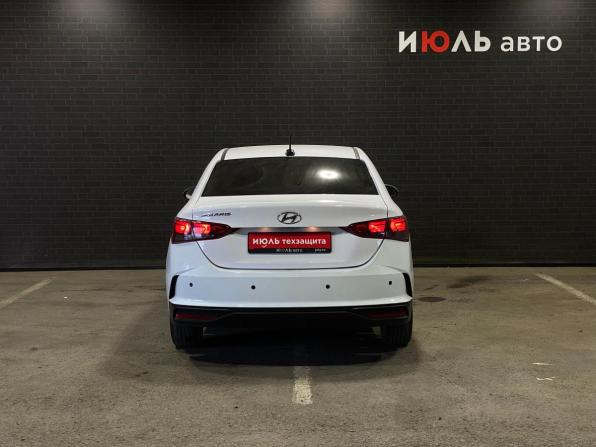 Hyundai Solaris II Рестайлинг с пробегом 2022 года, цена 1 420 000 рублей, 94020 км, седан, Автокод Объявления