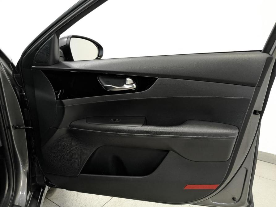 Kia Cerato IV Санкт-Петербург  - изображение 25