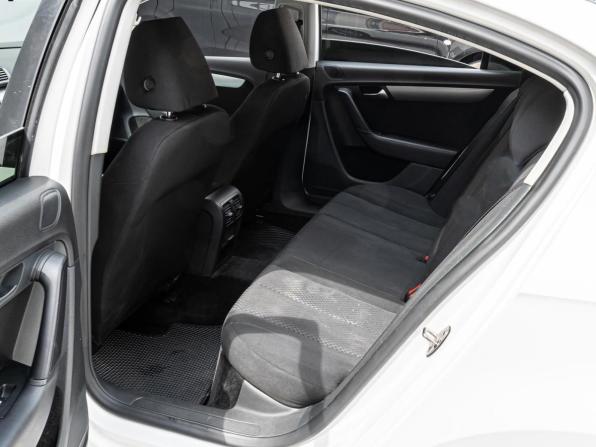 Volkswagen Passat B7 с пробегом 2011 года, цена 825 000 рублей, 193632 км, седан, Автокод Объявления