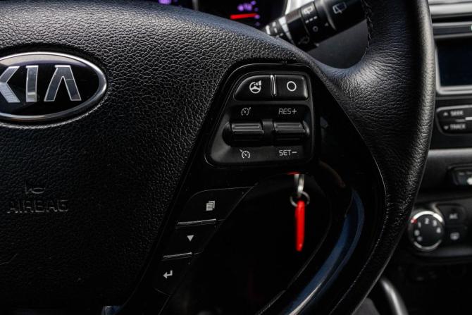 Kia Ceed II с пробегом 2012 года, цена 1 049 000 рублей, 113406 км, универсал, Автокод Объявления