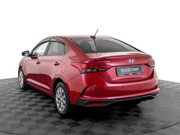 Hyundai Solaris II Рестайлинг с пробегом 2021 года, цена 1 600 000 рублей, 64845 км, седан, Автокод Объявления