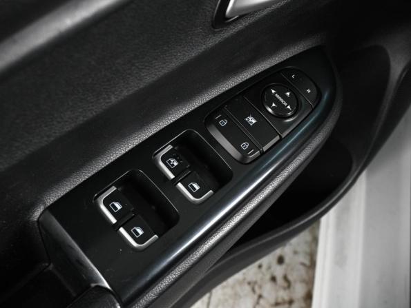 Kia Rio IV с пробегом 2018 года, цена 1 029 000 рублей, 132578 км, седан, Автокод Объявления