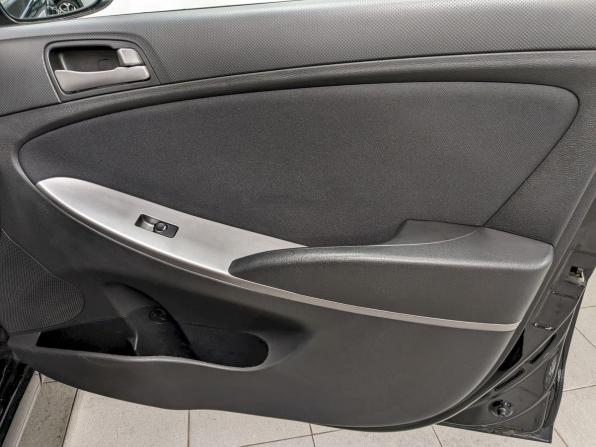 Hyundai Solaris I Рестайлинг с пробегом 2014 года, цена 790 000 рублей, 172792 км, хэтчбек, Автокод Объявления