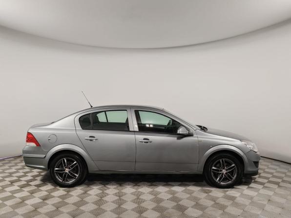 Opel Astra H Рестайлинг с пробегом 2011 года, цена 599 000 рублей, 158610 км, седан, Автокод Объявления