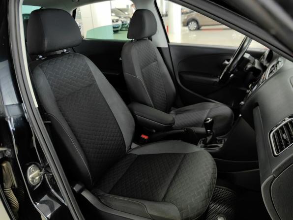Volkswagen Polo V Рестайлинг с пробегом 2018 года, цена 759 000 рублей, 212000 км, седан, Автокод Объявления