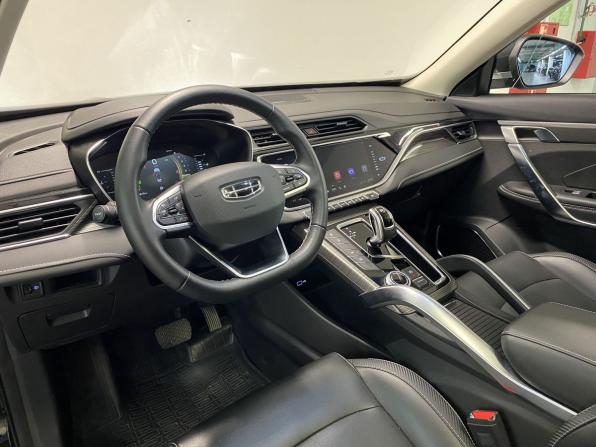 Geely Atlas Pro с пробегом 2024 года, цена 2 000 000 рублей, 42617 км, внедорожник, Автокод Объявления