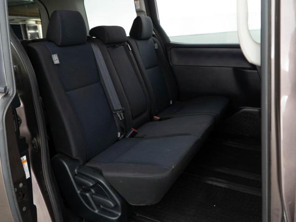 Toyota Noah III (R80) с пробегом 2017 года, цена 1 718 888 рублей, 187178 км, минивэн, Автокод Объявления