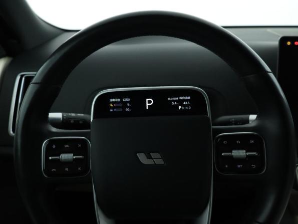 Li Auto (Lixiang) L9 I с пробегом 2023 года, цена 5 500 000 рублей, 92128 км, внедорожник, Автокод Объявления