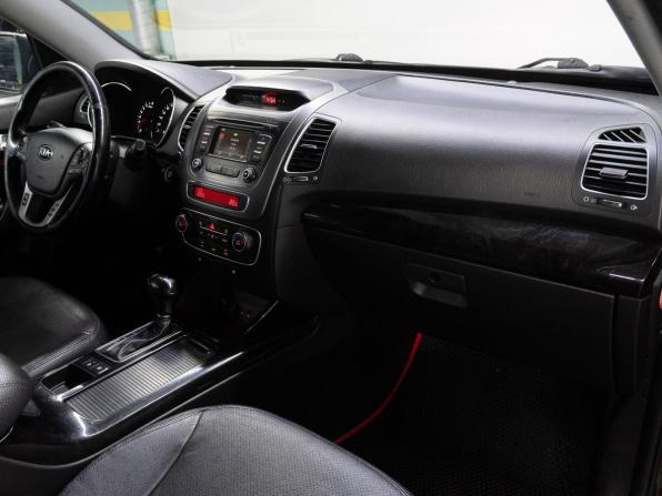 Kia Sorento II Рестайлинг с пробегом 2013 года, цена 1 680 000 рублей, 239643 км, внедорожник, Автокод Объявления