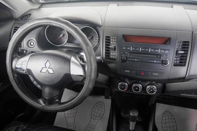 Mitsubishi Outlander II Рестайлинг с пробегом 2010 года, цена 1 149 000 рублей, 210000 км, внедорожник, Автокод Объявления