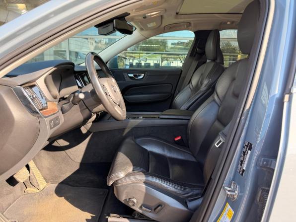 Volvo XC60 II Рестайлинг с пробегом 2021 года, цена 4 555 000 рублей, 83503 км, внедорожник, Автокод Объявления