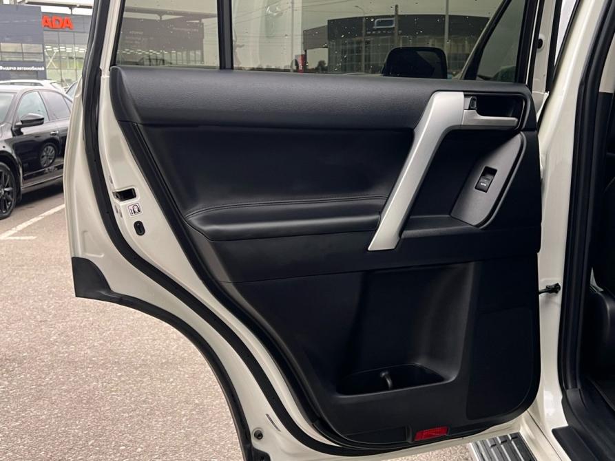 Toyota Land Cruiser Prado 150 Series Рестайлинг 3 Волгоград  - изображение 17