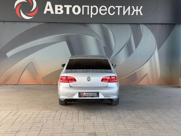 Volkswagen Passat B7 с пробегом 2012 года, цена 890 000 рублей, 248405 км, седан, Автокод Объявления
