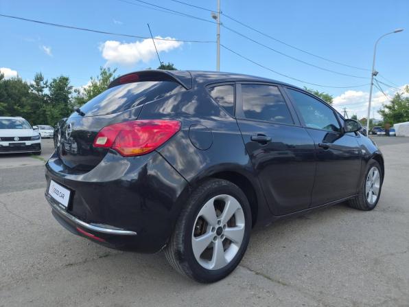 Opel Astra J Рестайлинг с пробегом 2014 года, цена 630 000 рублей, 201887 км, хэтчбек, Автокод Объявления