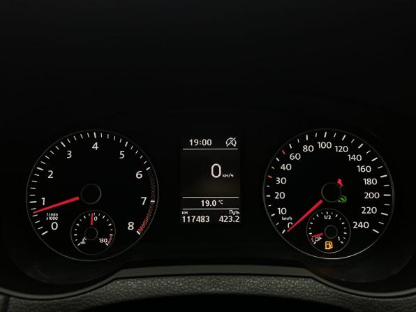 Volkswagen Sharan II Рестайлинг с пробегом 2015 года, цена 1 330 000 рублей, 117361 км, минивэн, Автокод Объявления