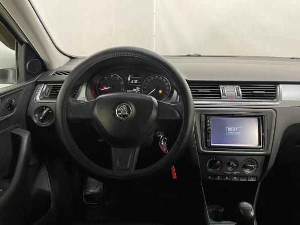 Skoda Rapid I с пробегом 2015 года, цена 949 000 рублей, 168053 км, лифтбек, Автокод Объявления