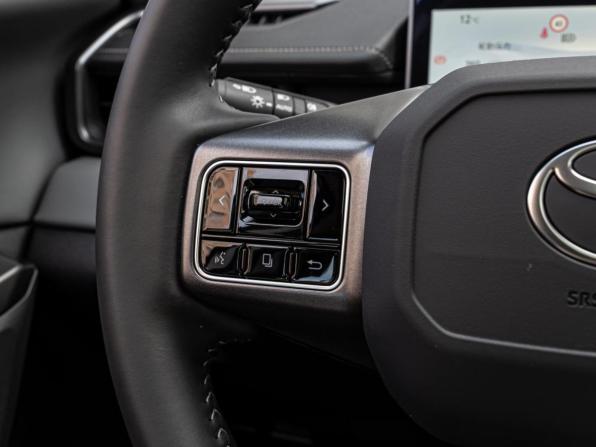 Toyota RAV4 VI (XA60) с пробегом 2026 года, цена 4 290 000 рублей, 50 км, внедорожник, Автокод Объявления