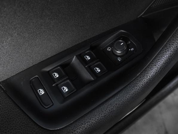 Volkswagen Passat B8 с пробегом 2016 года, цена 1 899 000 рублей, 190169 км, универсал, Автокод Объявления