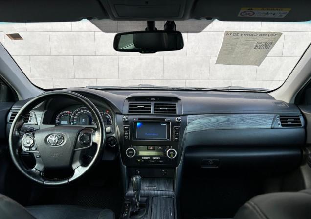 Toyota Camry VII (XV50) с пробегом 2014 года, цена 1 689 000 рублей, 239440 км, седан, Автокод Объявления