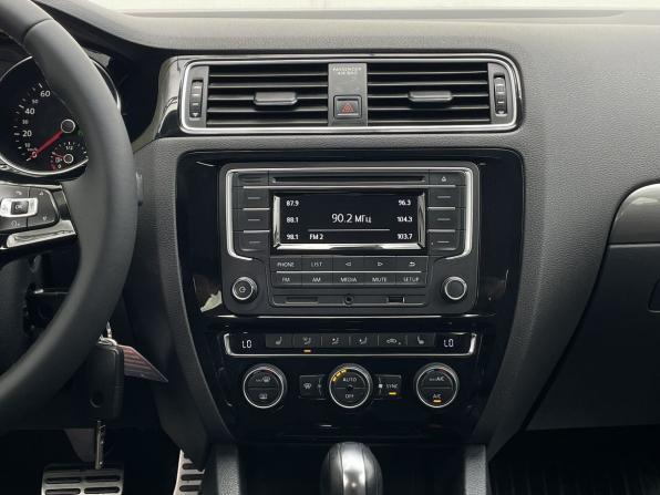 Volkswagen Jetta VI Рестайлинг с пробегом 2016 года, цена 1 250 000 рублей, 192246 км, седан, Автокод Объявления