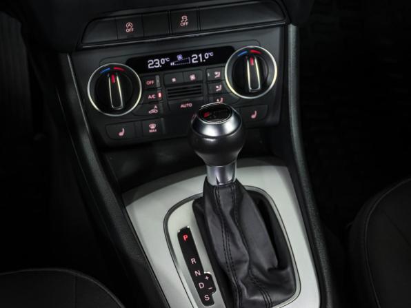Audi Q3 I (8U) Рестайлинг с пробегом 2015 года, цена 1 950 000 рублей, 91619 км, внедорожник, Автокод Объявления