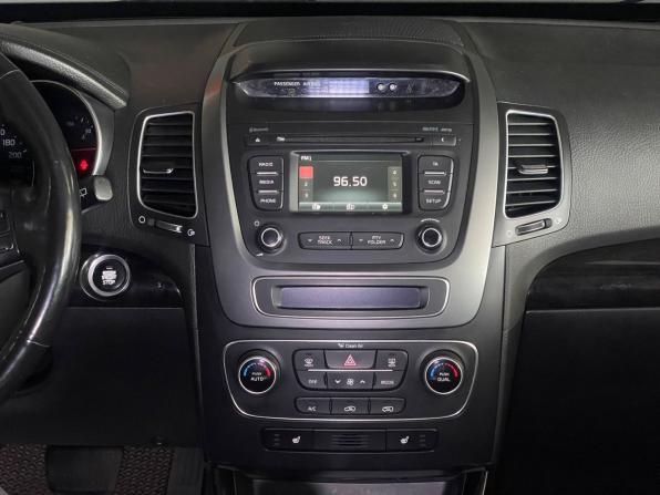 Kia Sorento II Рестайлинг с пробегом 2018 года, цена 2 049 000 рублей, 173000 км, внедорожник, Автокод Объявления