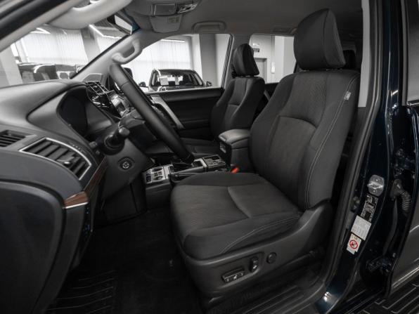 Toyota Land Cruiser Prado 150 Series Рестайлинг 2 с пробегом 2018 года, цена 4 480 000 рублей, 198510 км, внедорожник, Автокод Объявления