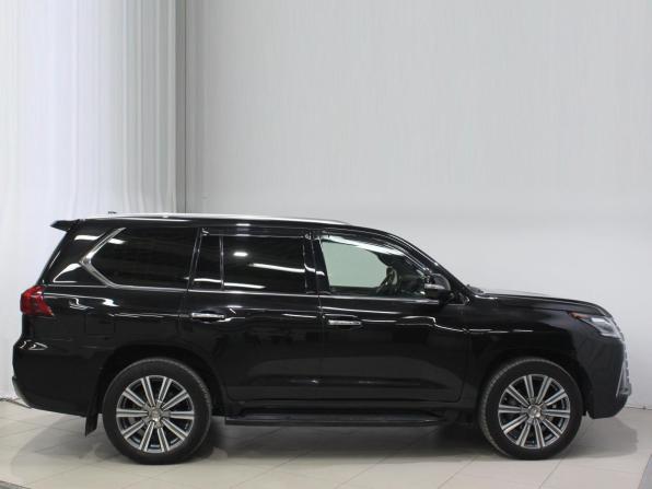 Lexus LX III Рестайлинг 2 с пробегом 2016 года, цена 6 700 000 рублей, 171491 км, внедорожник, Автокод Объявления