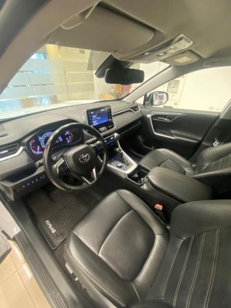 Toyota RAV4 V (XA50) с пробегом 2021 года, цена 3 650 000 рублей, 122800 км, внедорожник, Автокод Объявления