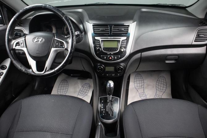 Hyundai Solaris I Рестайлинг с пробегом 2015 года, цена 999 000 рублей, 120000 км, хэтчбек, Автокод Объявления