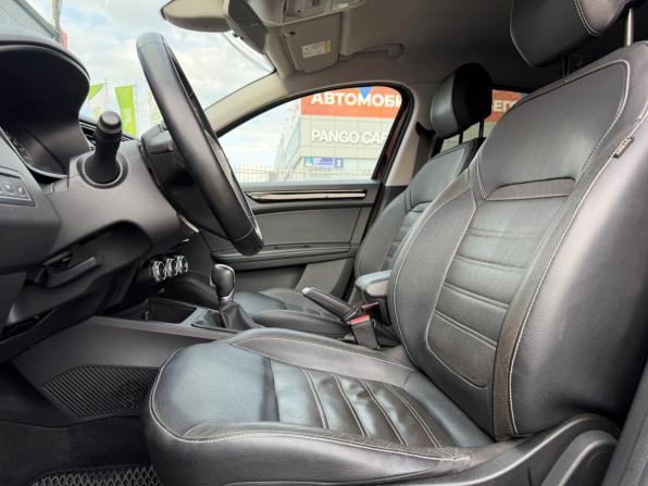 Renault Arkana I с пробегом 2019 года, цена 1 620 000 рублей, 103823 км, внедорожник, Автокод Объявления
