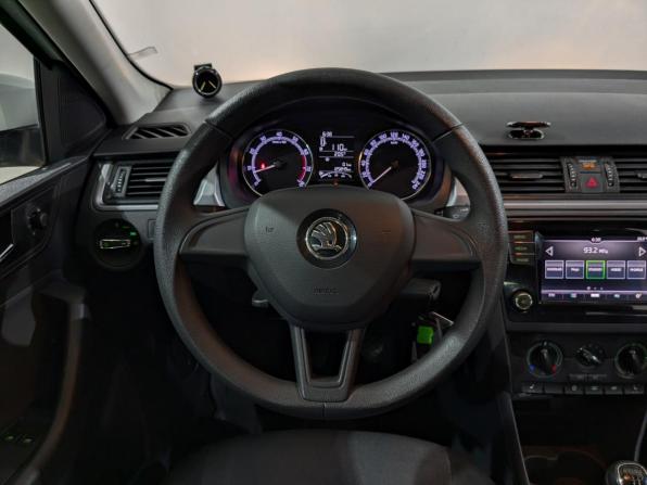 Skoda Rapid I Рестайлинг с пробегом 2019 года, цена 950 000 рублей, 125844 км, лифтбек, Автокод Объявления