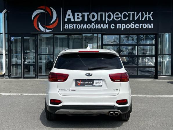 Kia Sorento III Prime Рестайлинг с пробегом 2018 года, цена 2 975 000 рублей, 196681 км, внедорожник, Автокод Объявления