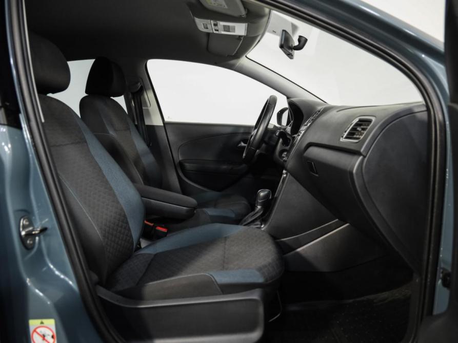 Volkswagen Polo V Рестайлинг Санкт-Петербург  - изображение 18