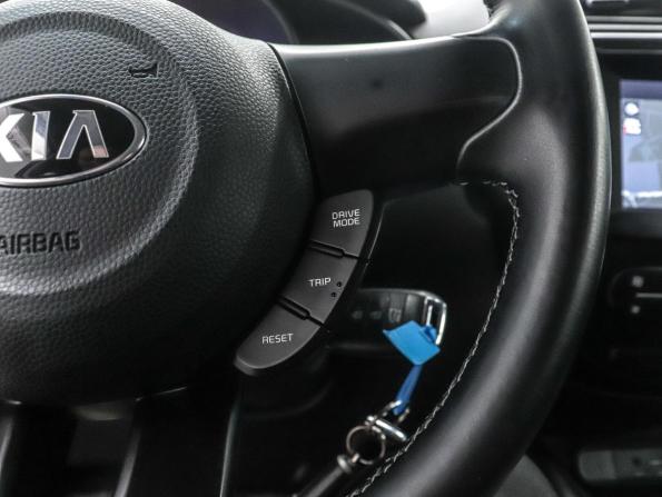 Kia Soul II Рестайлинг с пробегом 2017 года, цена 1 495 000 рублей, 98667 км, хэтчбек, Автокод Объявления