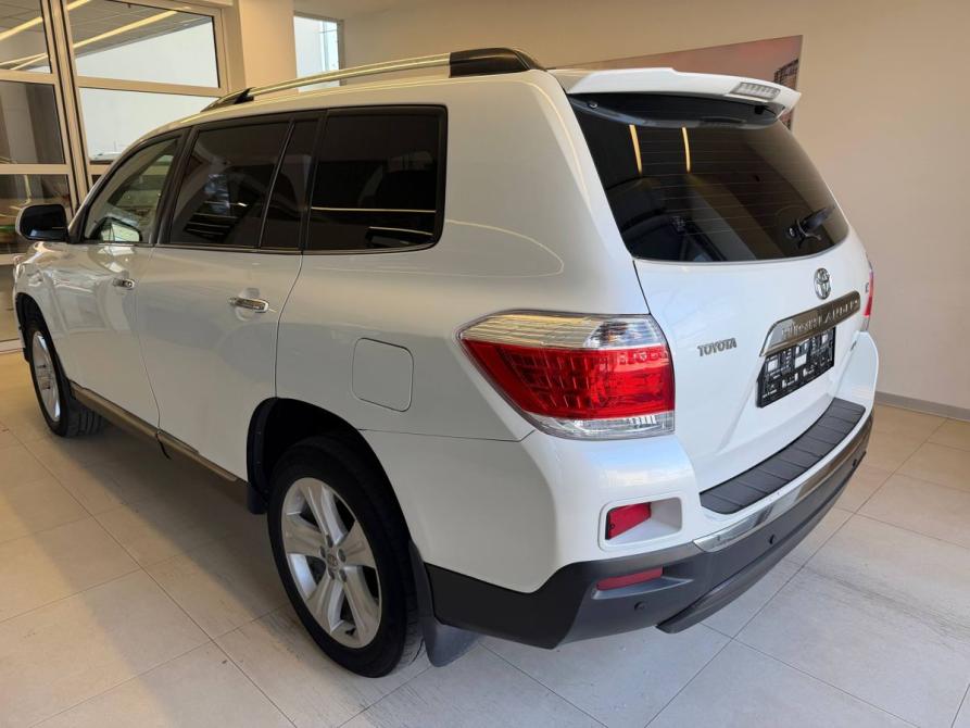 Toyota Highlander II (XU40) Рестайлинг Челябинск  - изображение 6