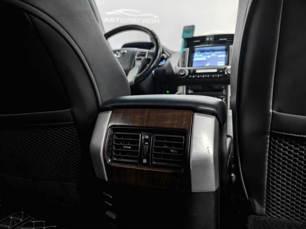 Toyota Land Cruiser Prado 150 Series Рестайлинг 1 с пробегом 2013 года, цена 3 015 000 рублей, 285000 км, внедорожник, Автокод Объявления
