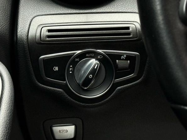 Mercedes-Benz C-Класс IV (W205) Рестайлинг с пробегом 2019 года, цена 3 599 000 рублей, 57000 км, седан, Автокод Объявления