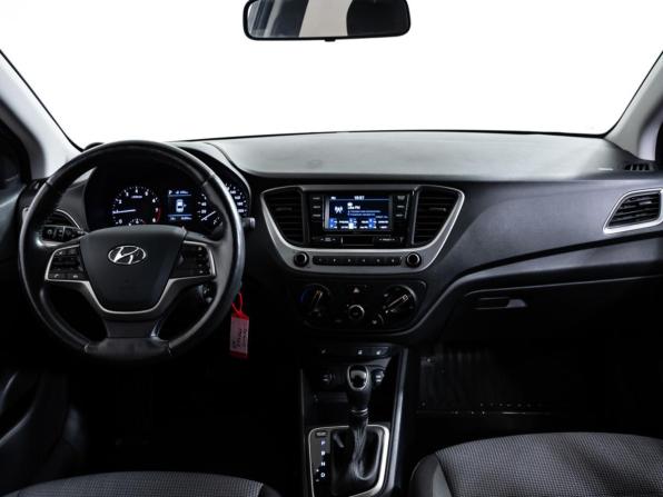 Hyundai Solaris II с пробегом 2018 года, цена 1 457 000 рублей, 36285 км, седан, Автокод Объявления