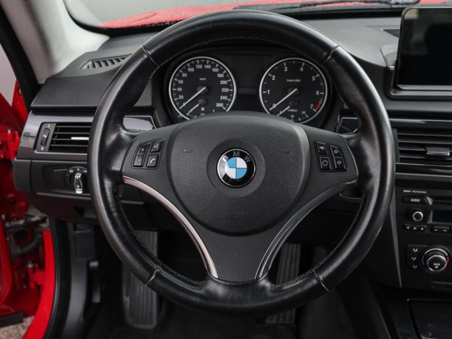BMW 3 серии V (E90/E91/E92/E93) Рестайлинг Москва  - изображение 16