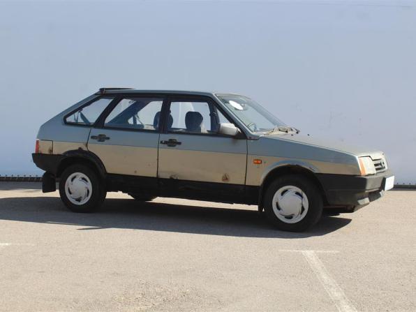Lada (ВАЗ) 2109 с пробегом 2001 года, цена 65 000 рублей, 293000 км, хэтчбек, Автокод Объявления