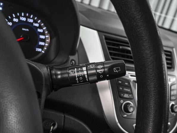 Hyundai Solaris I с пробегом 2012 года, цена 950 000 рублей, 118905 км, хэтчбек, Автокод Объявления