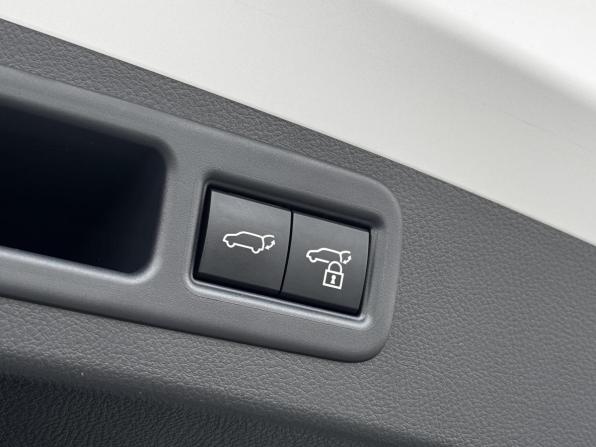 Lexus RX V с пробегом 2023 года, цена 8 980 000 рублей, 3355 км, внедорожник, Автокод Объявления