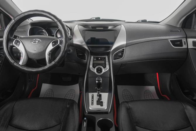 Hyundai Avante V с пробегом 2012 года, цена 949 000 рублей, 219000 км, седан, Автокод Объявления